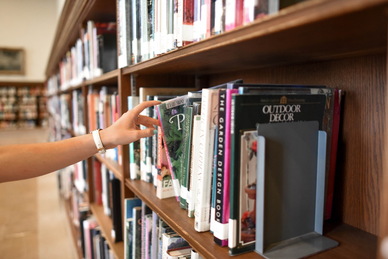 10 Best Books for Female Entrepreneurs in 2024, best entrepreneurship books pdf, Best Audible Books For Women in Business